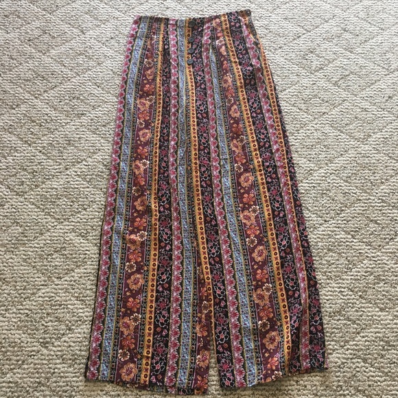 Live to be Spoiled Pants - Loose Flowy Live to be Spoiled Striped Pants M